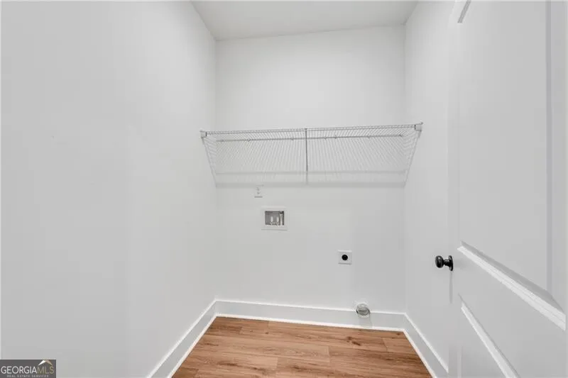 287 Bell Grove LN Suwanee, GA 30024