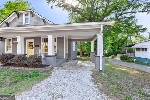 201 Oak ST