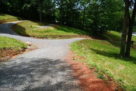 527 Saunders RD