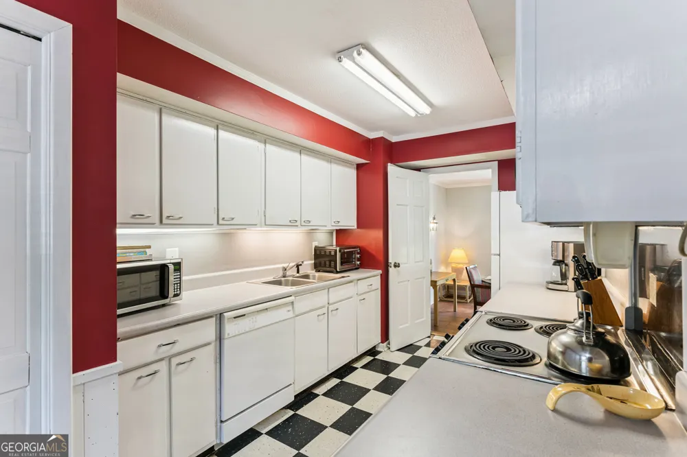 205 Palm DR St. Simons, GA 31522