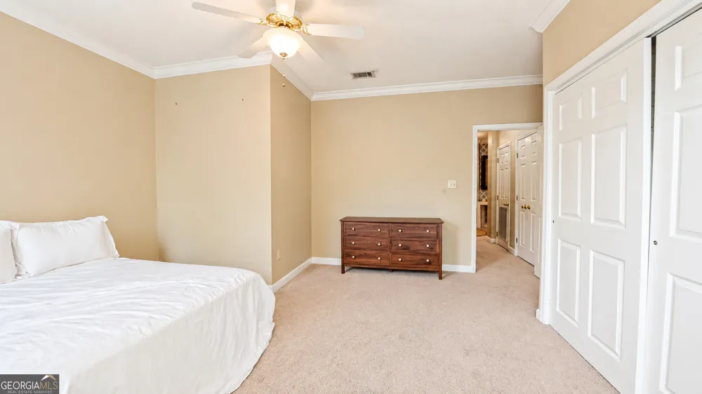 2502 B Jerry Jones DR Valdosta, GA 31602
