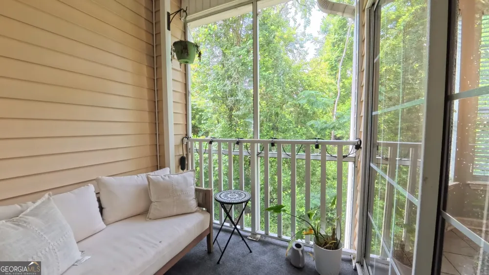 2502 B Jerry Jones DR Valdosta, GA 31602