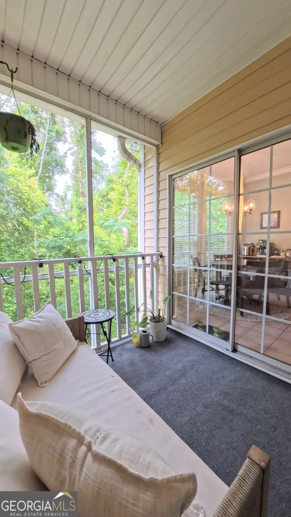 2502 B Jerry Jones DR Valdosta, GA 31602