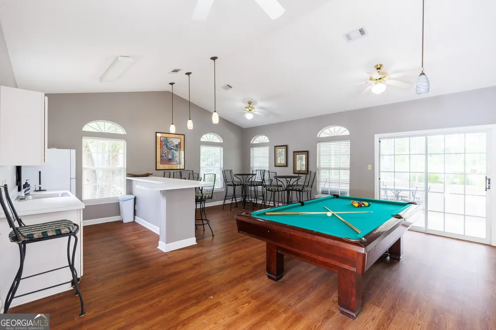 2502 B Jerry Jones DR Valdosta, GA 31602