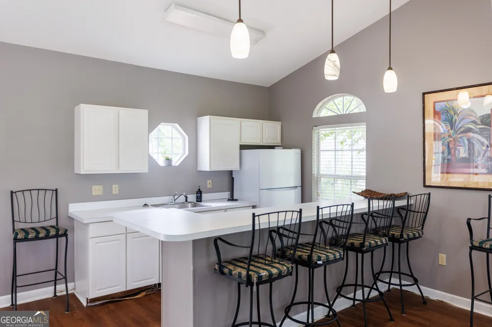 2502 B Jerry Jones DR Valdosta, GA 31602