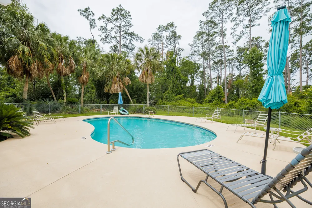 2502 B Jerry Jones DR Valdosta, GA 31602