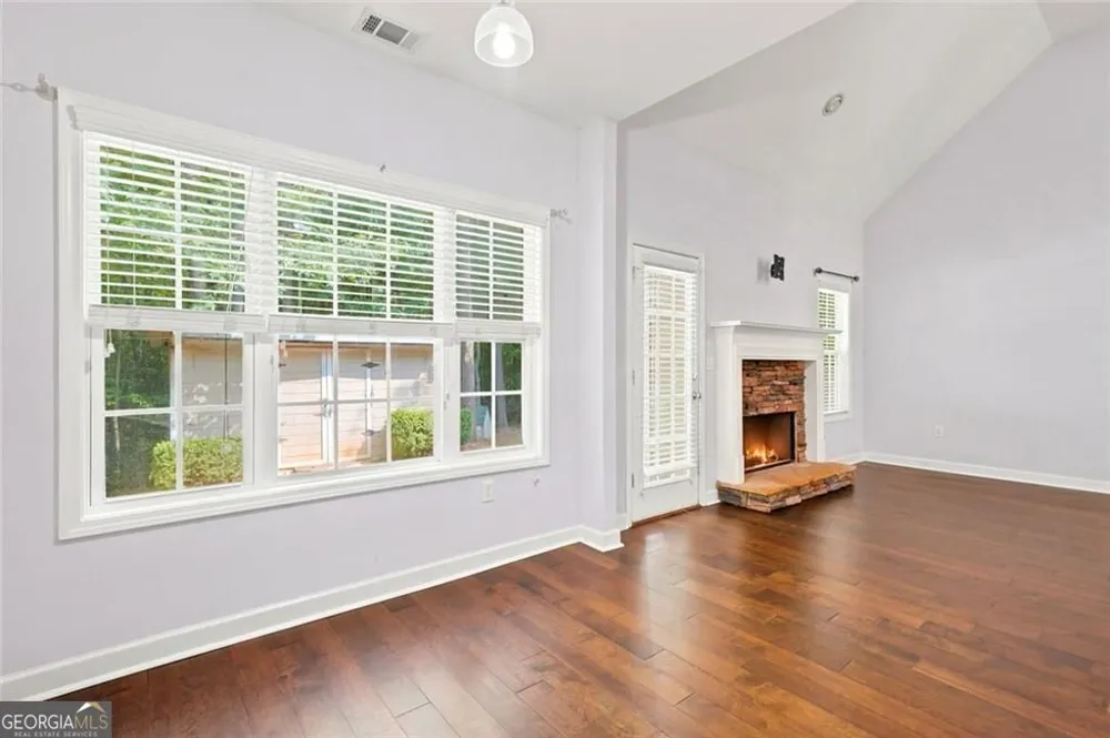 8876 Camp Tree CT Winston, GA 30187