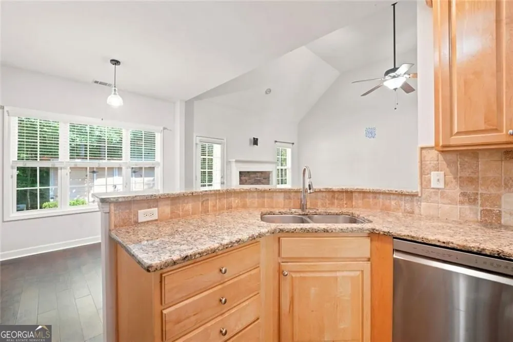 8876 Camp Tree CT Winston, GA 30187