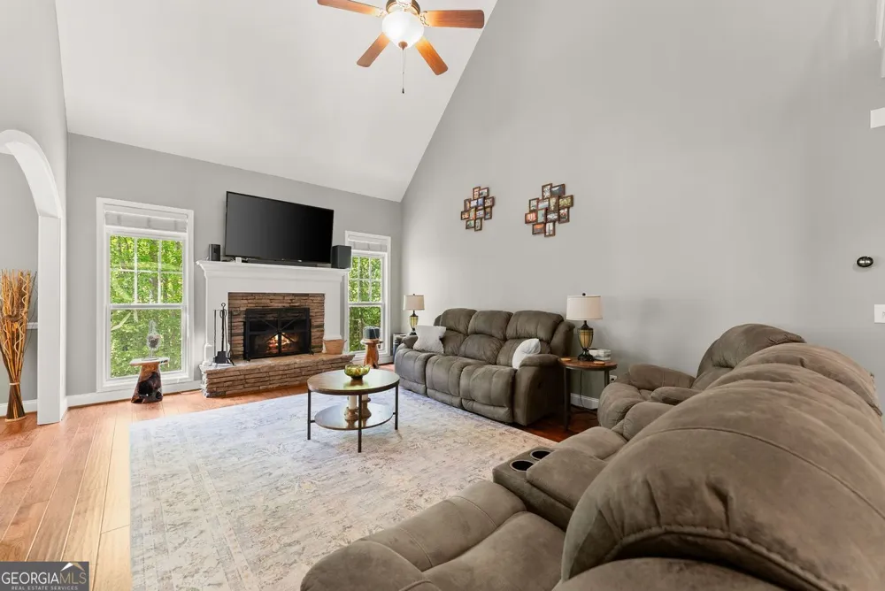 234 Glen Cedar LN Dawsonville, GA 30534
