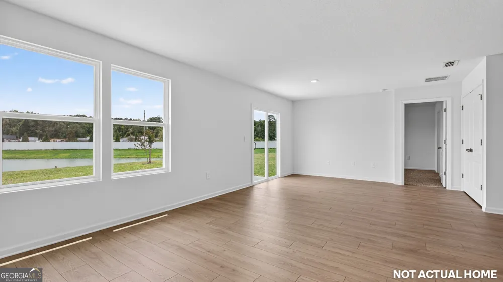 100 Red Oak CT Kingsland, GA 31548