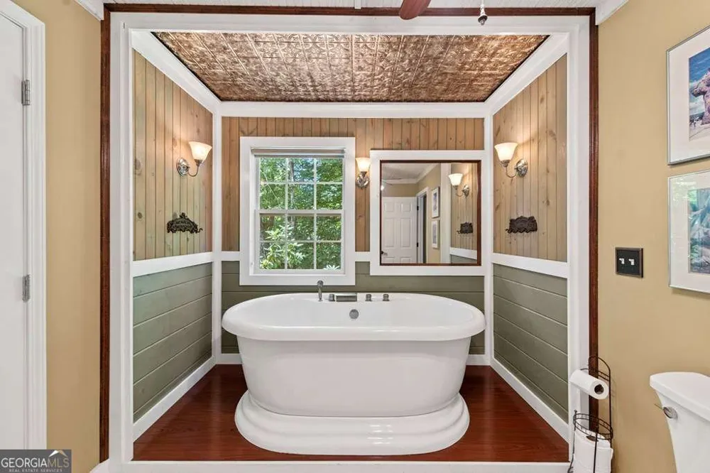 93 Misty Mountain TRL Morganton, GA 30560