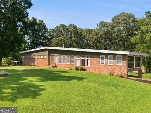 1960 County Road 102