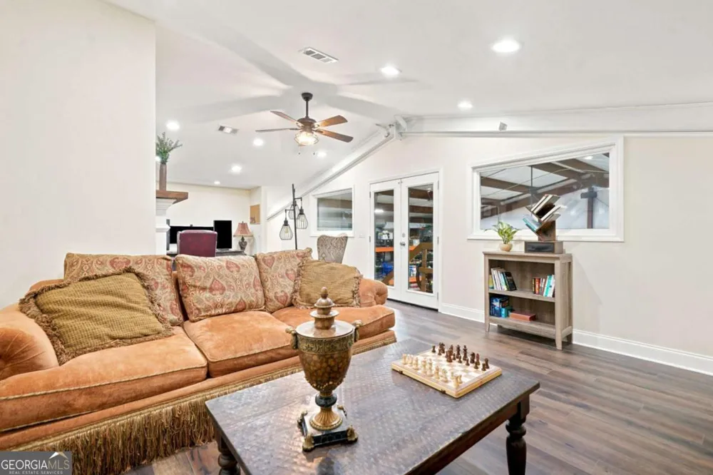 6100 Henderson Mountain RD Jasper, GA 30143