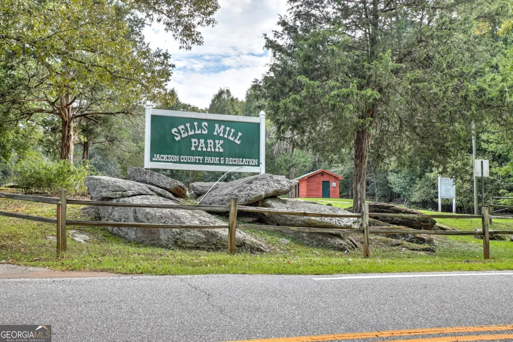 1761 Mount Moriah RD Mulberry, GA 30548