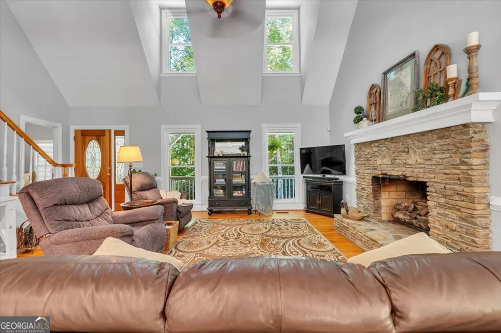 1251 South Trace Rutledge, GA 30663