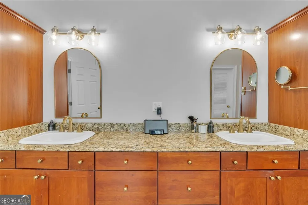 1251 South Trace Rutledge, GA 30663