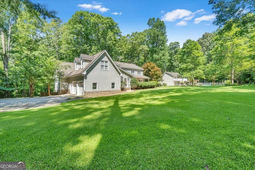 1251 South Trace Rutledge, GA 30663
