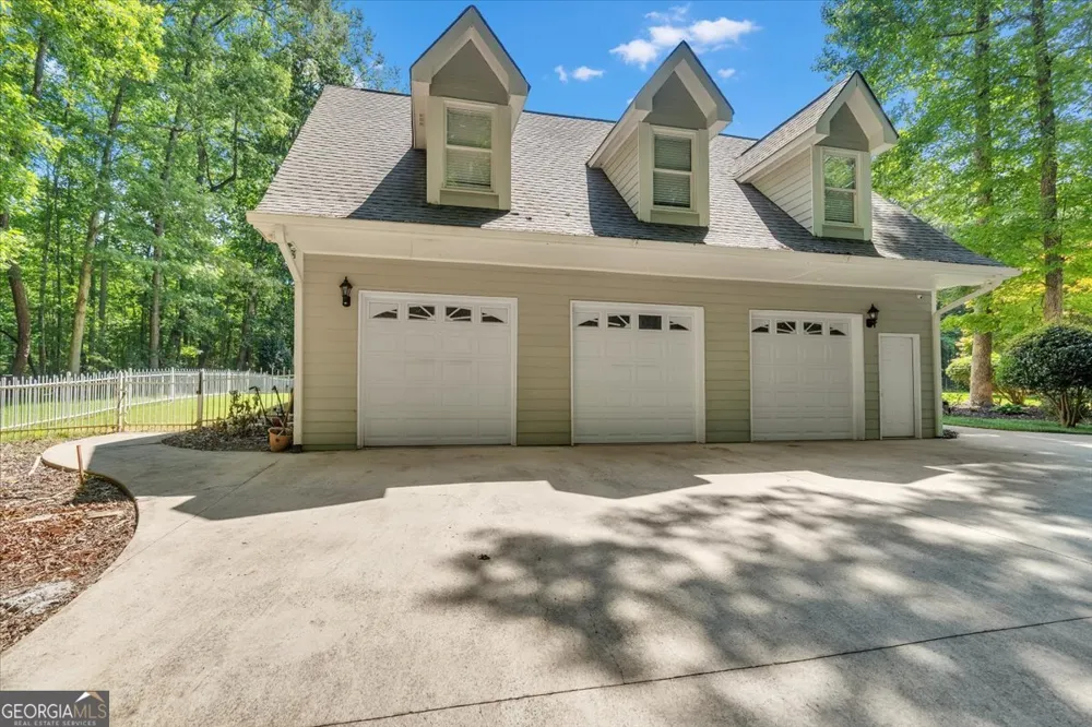 1251 South Trace Rutledge, GA 30663