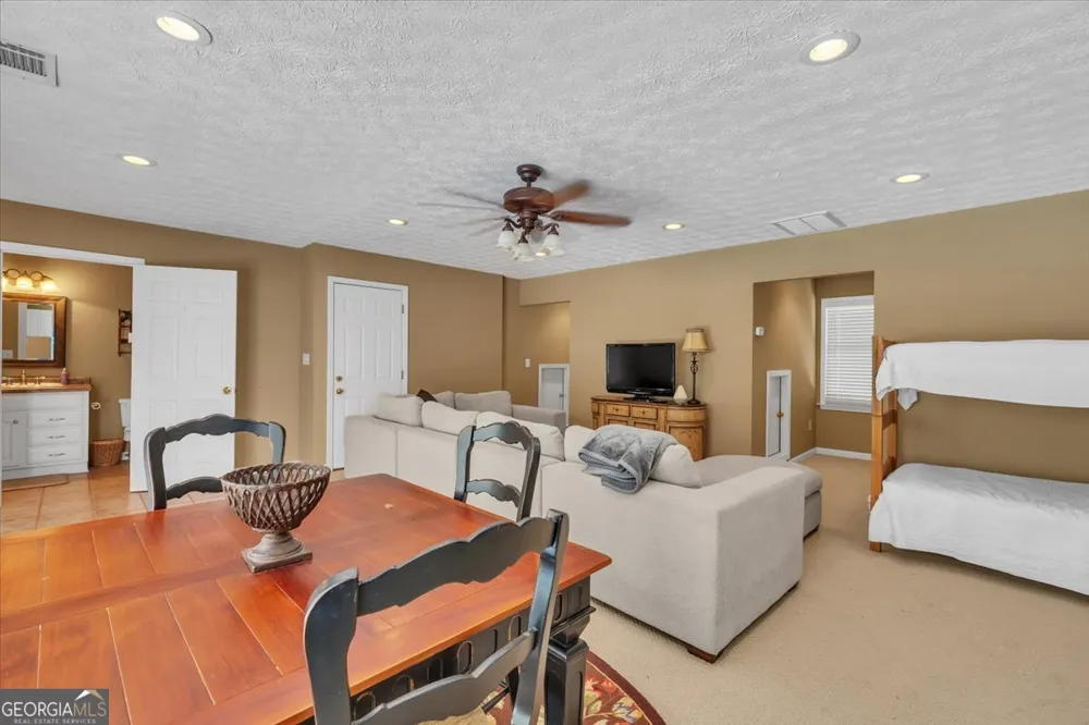 1251 South Trace Rutledge, GA 30663
