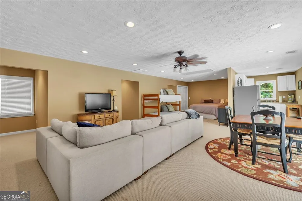 1251 South Trace Rutledge, GA 30663