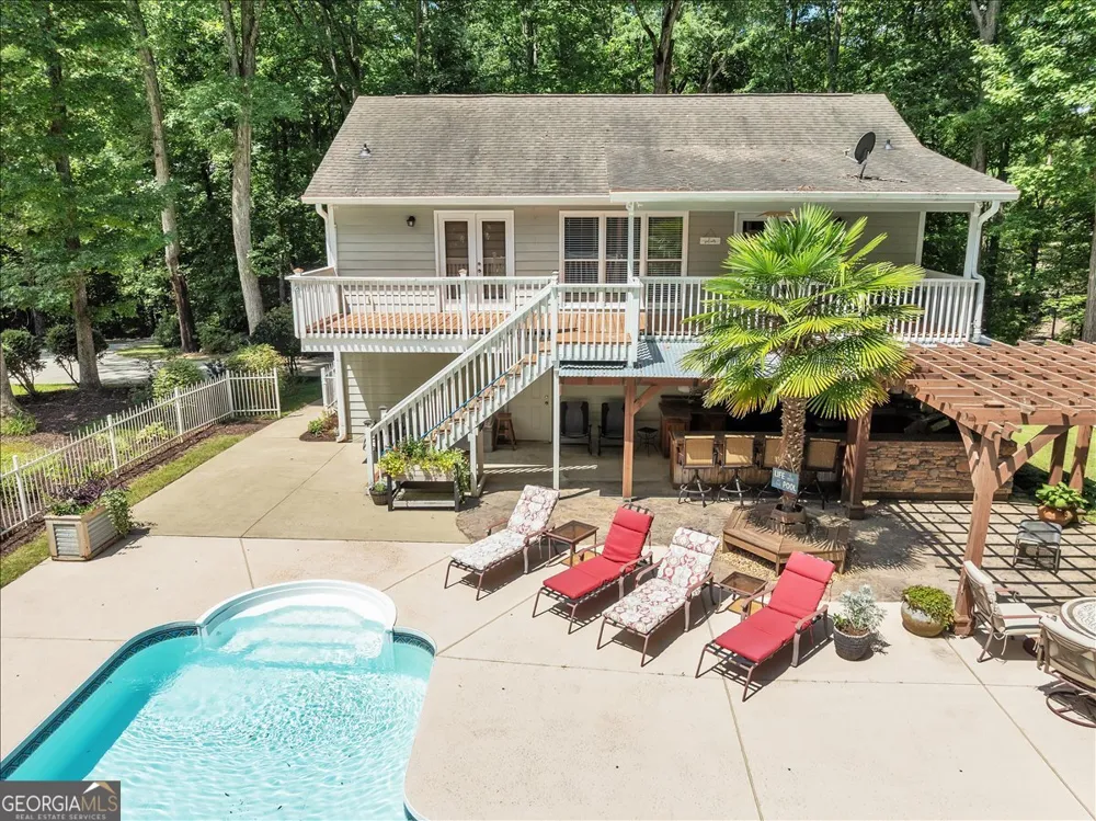 1251 South Trace Rutledge, GA 30663