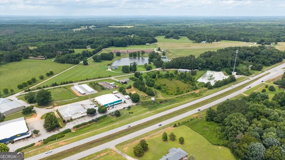 1040 N 27 HWY Carrollton, GA 30116