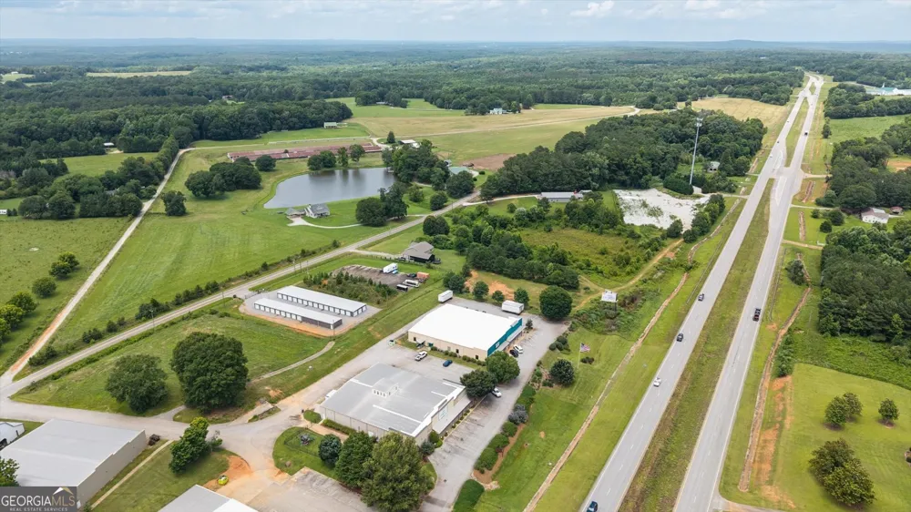 1040 N 27 HWY Carrollton, GA 30116