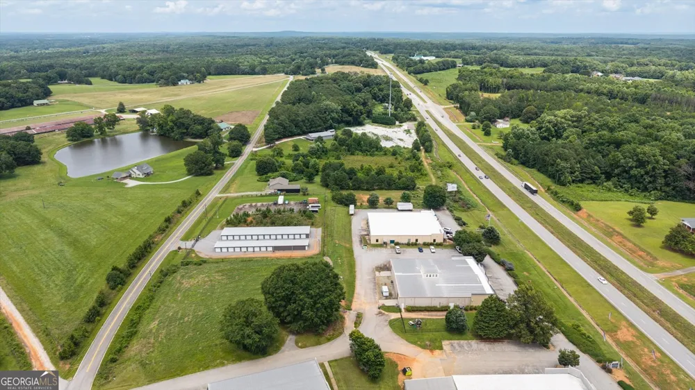 1040 N 27 HWY Carrollton, GA 30116