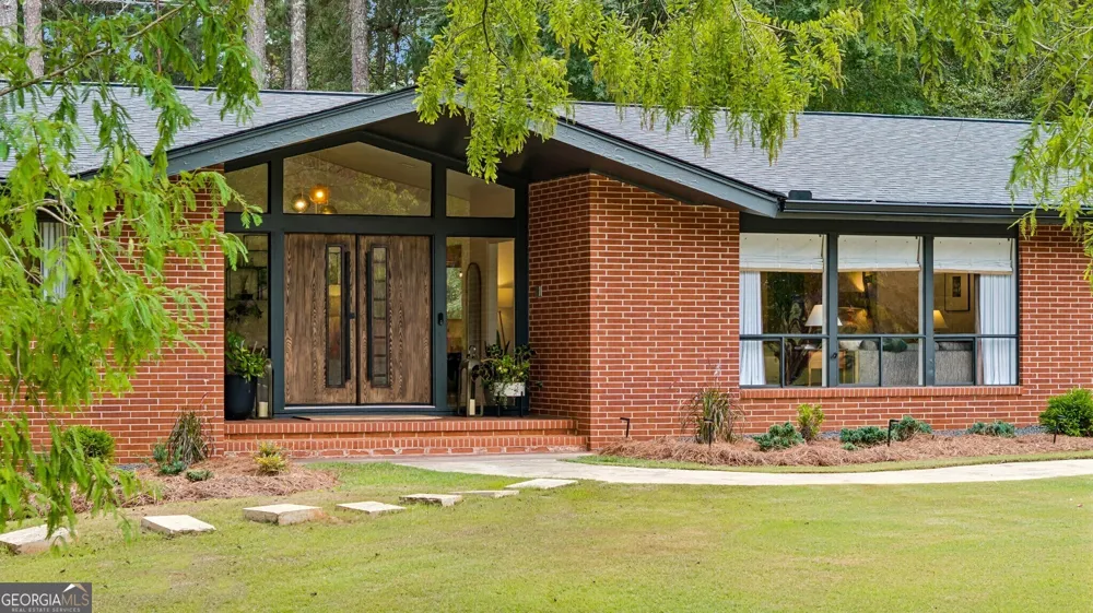 334 Luther Bailey RD Senoia, GA 30276