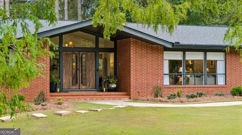 334 Luther Bailey RD