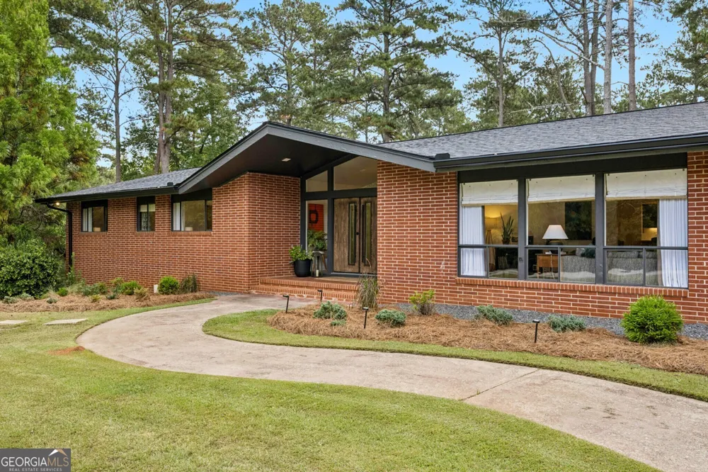 334 Luther Bailey RD Senoia, GA 30276