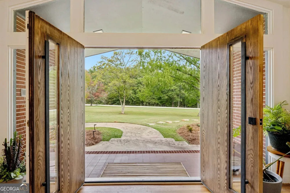 334 Luther Bailey RD Senoia, GA 30276