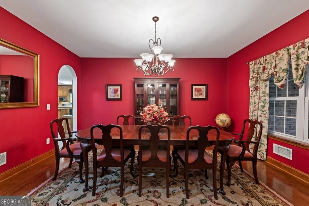 541 Davis RD Blue Ridge, GA 30513
