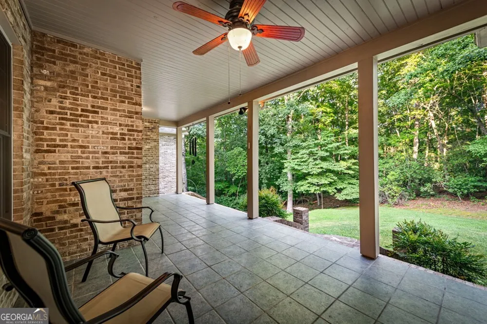 541 Davis RD Blue Ridge, GA 30513