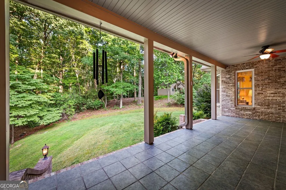 541 Davis RD Blue Ridge, GA 30513