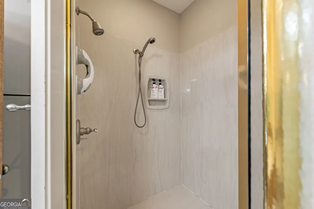 541 Davis RD Blue Ridge, GA 30513
