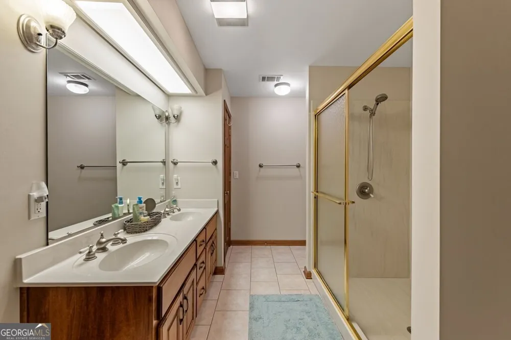 541 Davis RD Blue Ridge, GA 30513