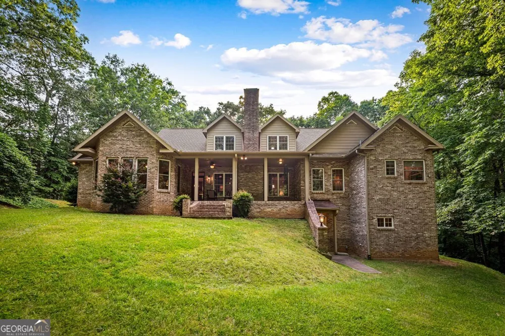 541 Davis RD Blue Ridge, GA 30513