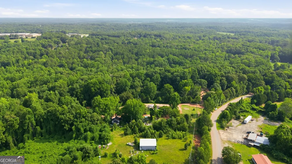 565 Skelton RD Hoschton, GA 30548