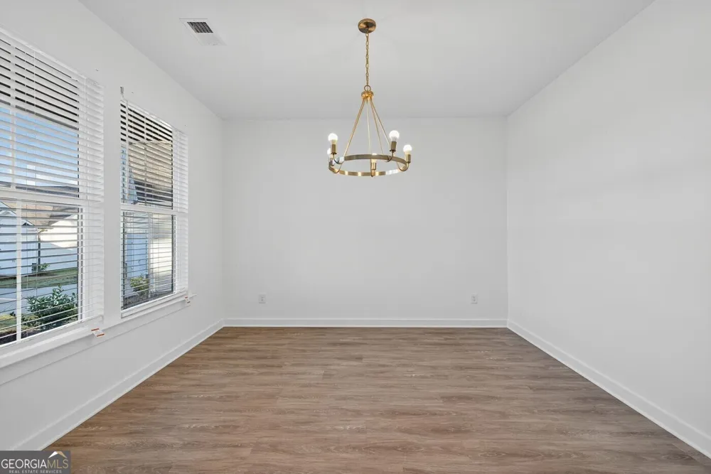 105 Royal Tern LN Warner Robins, GA 31093