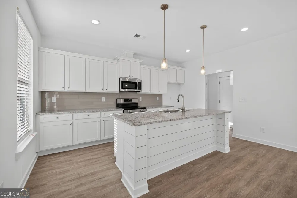 105 Royal Tern LN Warner Robins, GA 31093