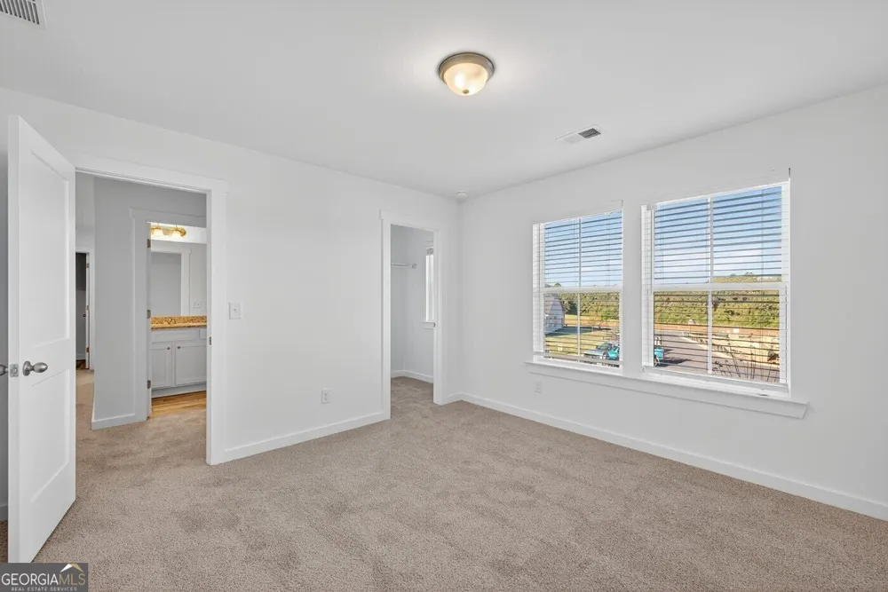 105 Royal Tern LN Warner Robins, GA 31093
