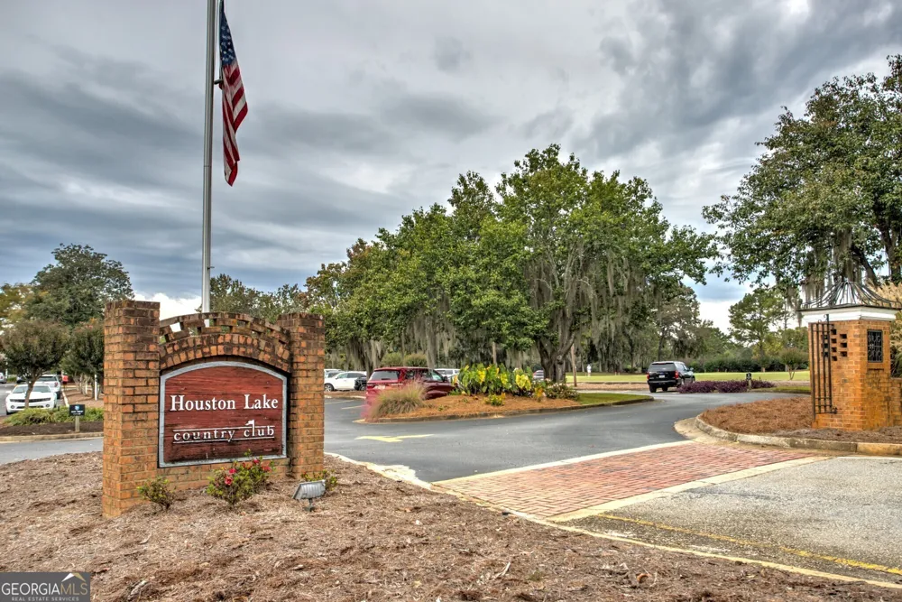 105 Royal Tern LN Warner Robins, GA 31093