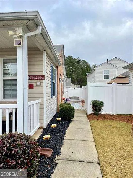 830 Windcroft CIR NW Acworth, GA 30101