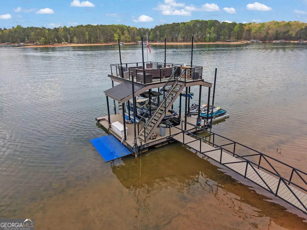 6093 Shadburn Ferry RD Buford, GA 30518