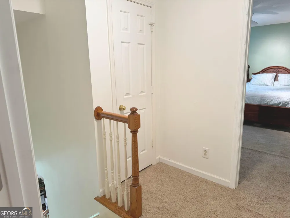 1922 Sourwood DR Dalton, GA 30720