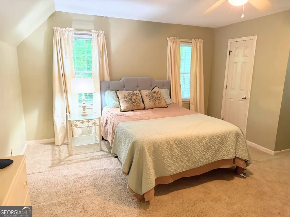 1922 Sourwood DR Dalton, GA 30720