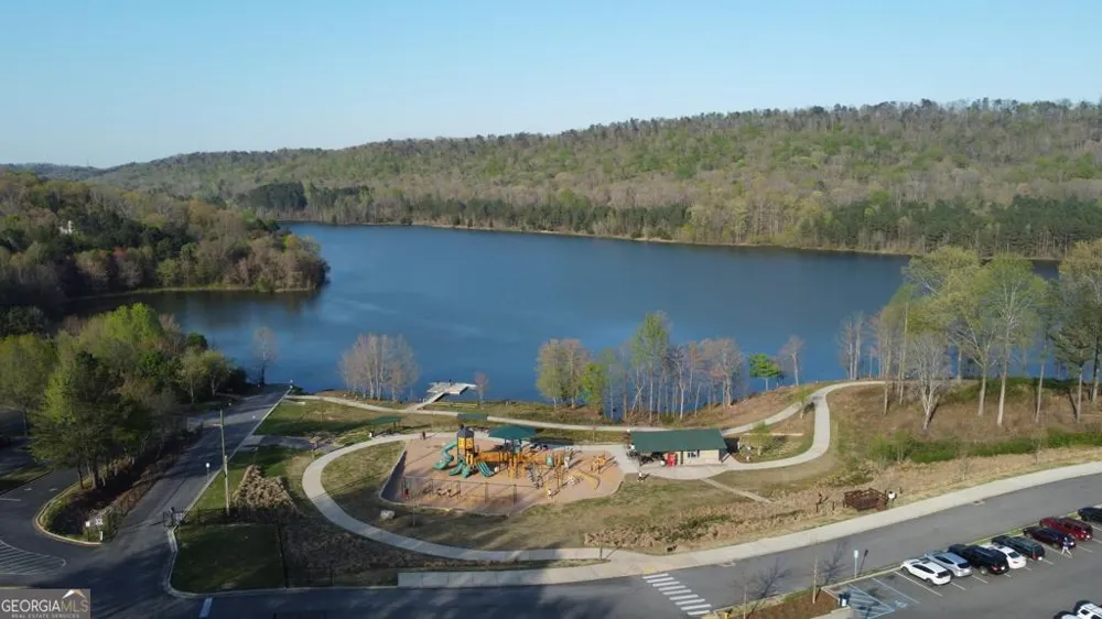 1922 Sourwood DR Dalton, GA 30720
