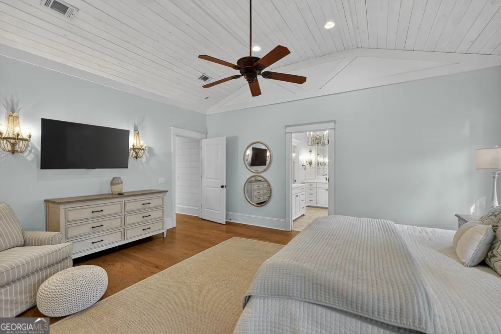 1030 Village Oaks Lane St. Simons, GA 31522