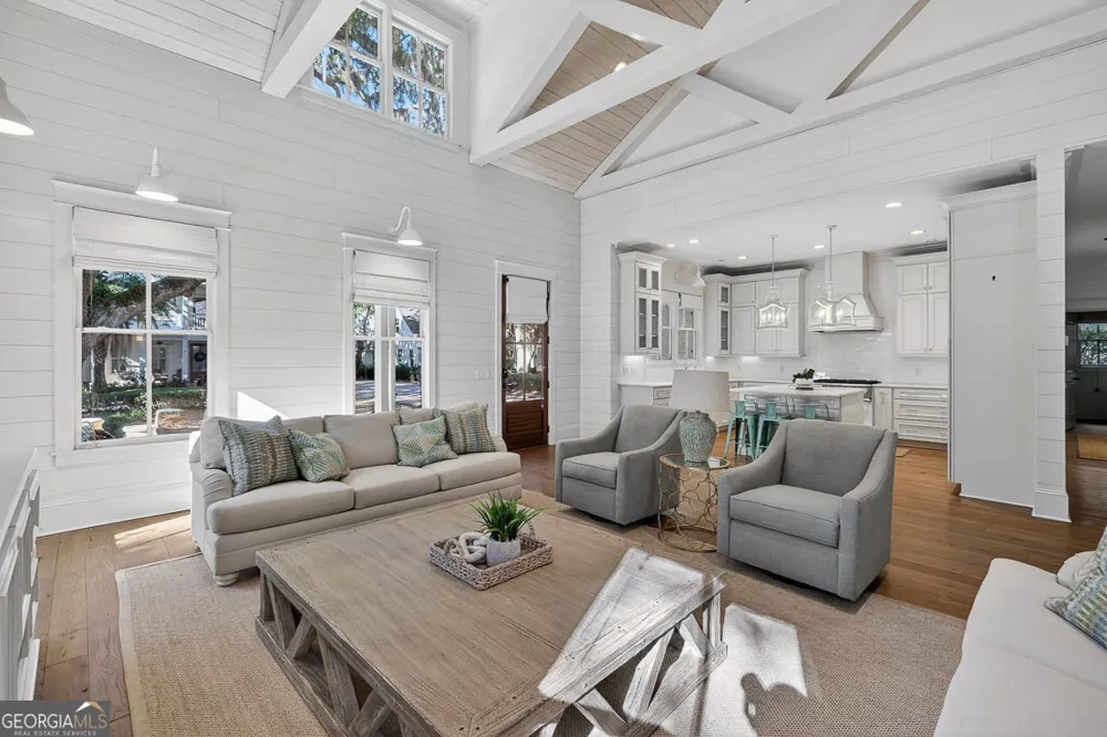 1030 Village Oaks Lane St. Simons, GA 31522